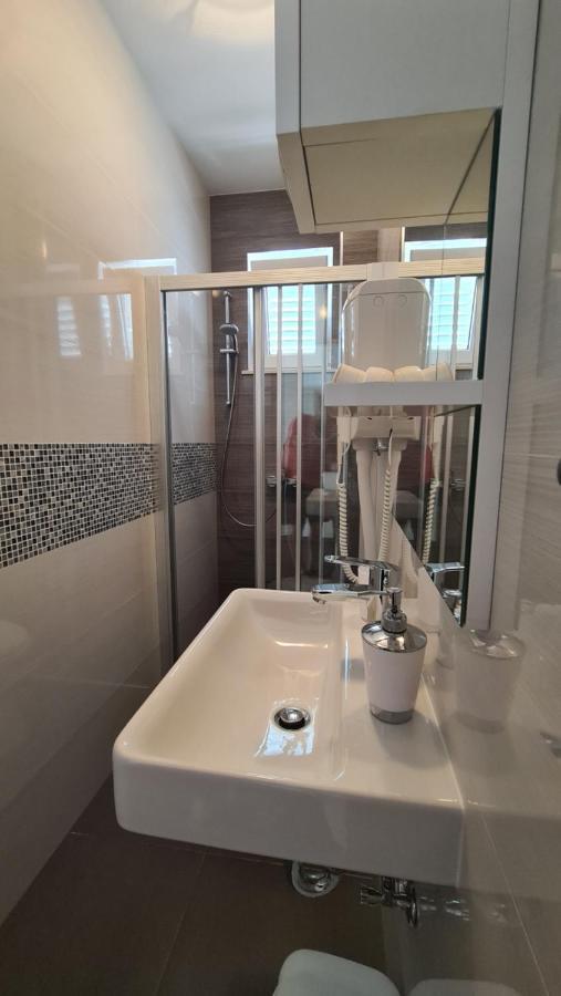 Studio Apartment Boksic Mlini Esterno foto